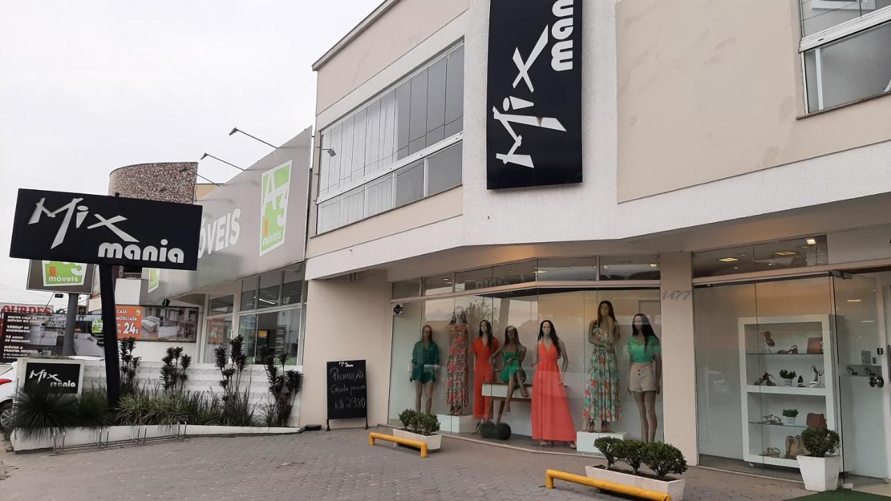 Excelente Sobrado Confortavel No Centro De Tijucas Proximo As Praias Exterior photo